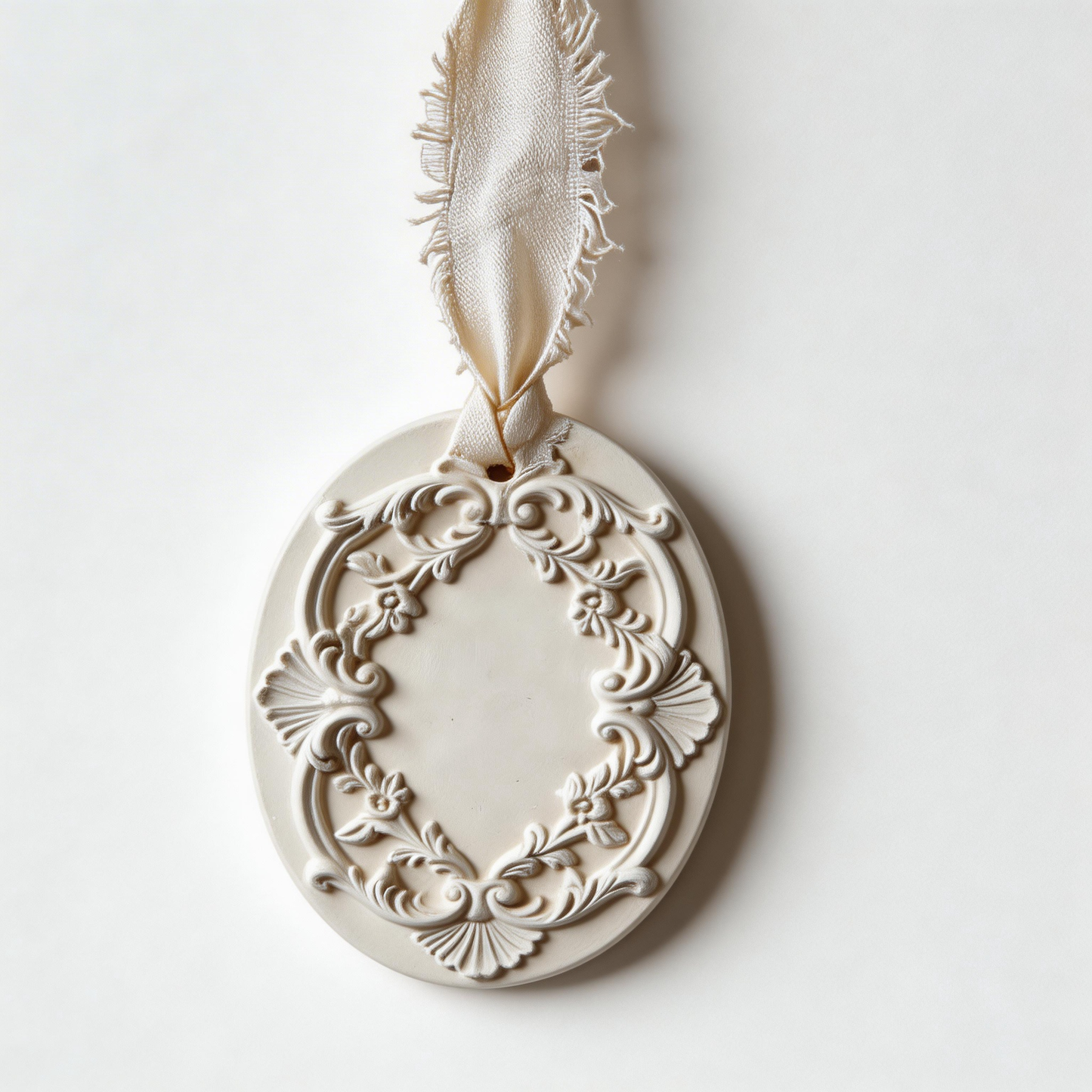 Elegant Favorite | Ceramic Aroma Pendant | Vintage Floral Charm